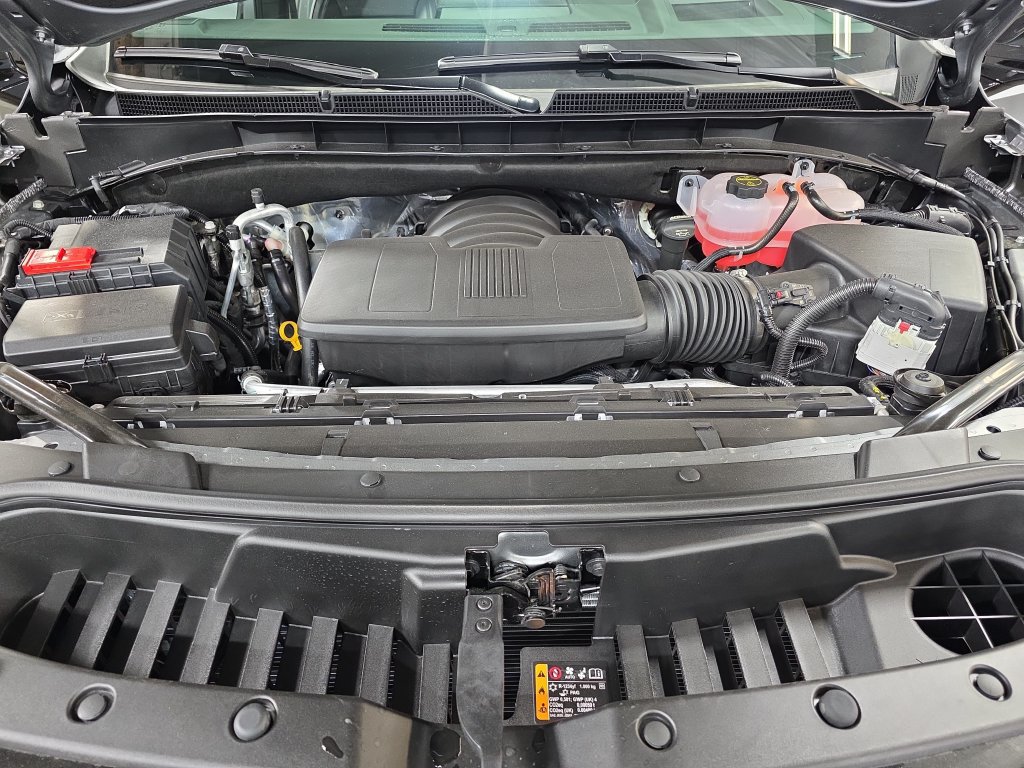 New 2026 GMC Yukon XL AT4 w/ AT4 Premium Plus Package AWD/4WD image 29