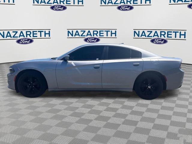 Used 2018 Dodge Charger SXT Plus RWD image 4