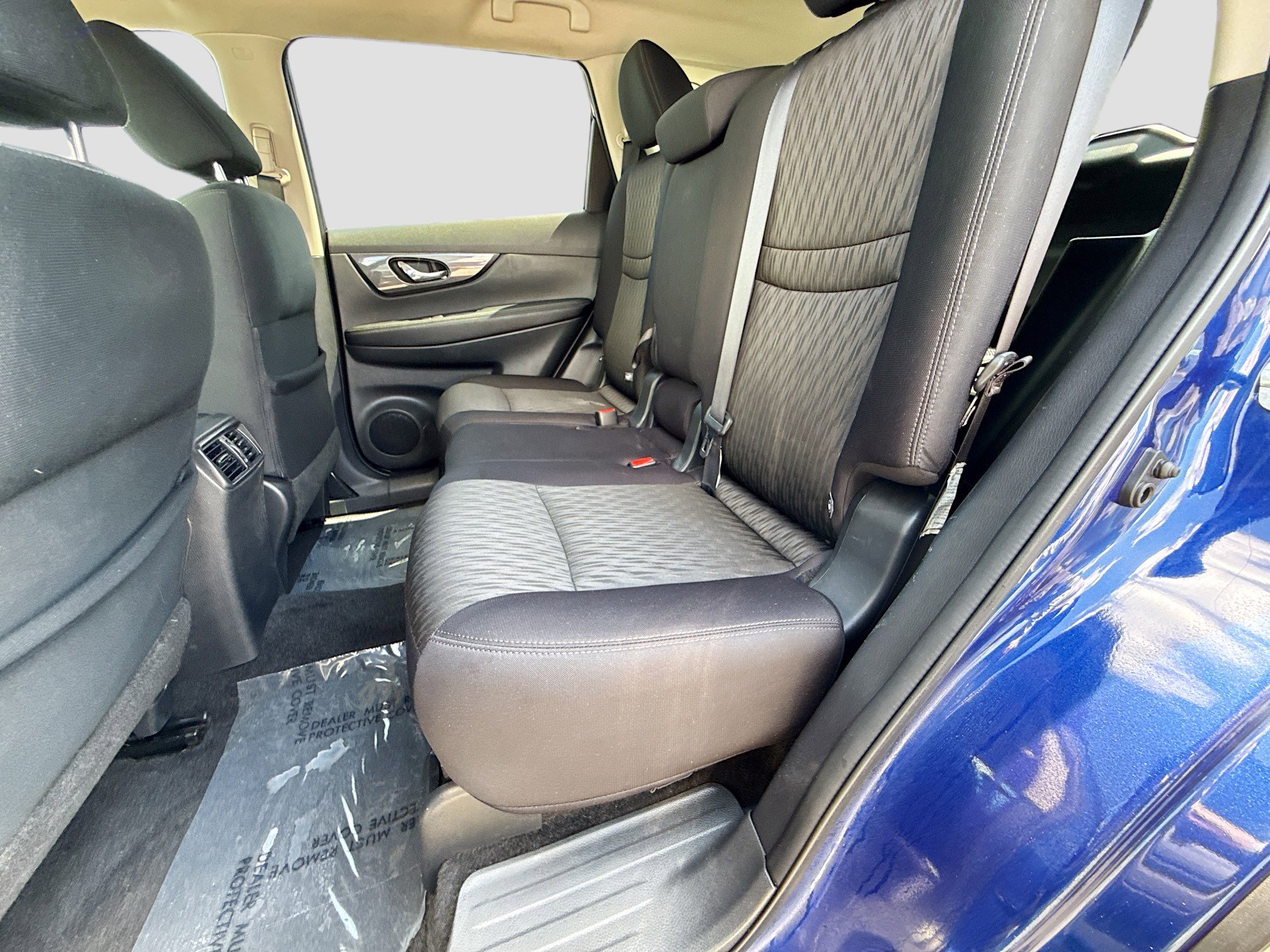 Used 2017 Nissan Rogue SV FWD image 20