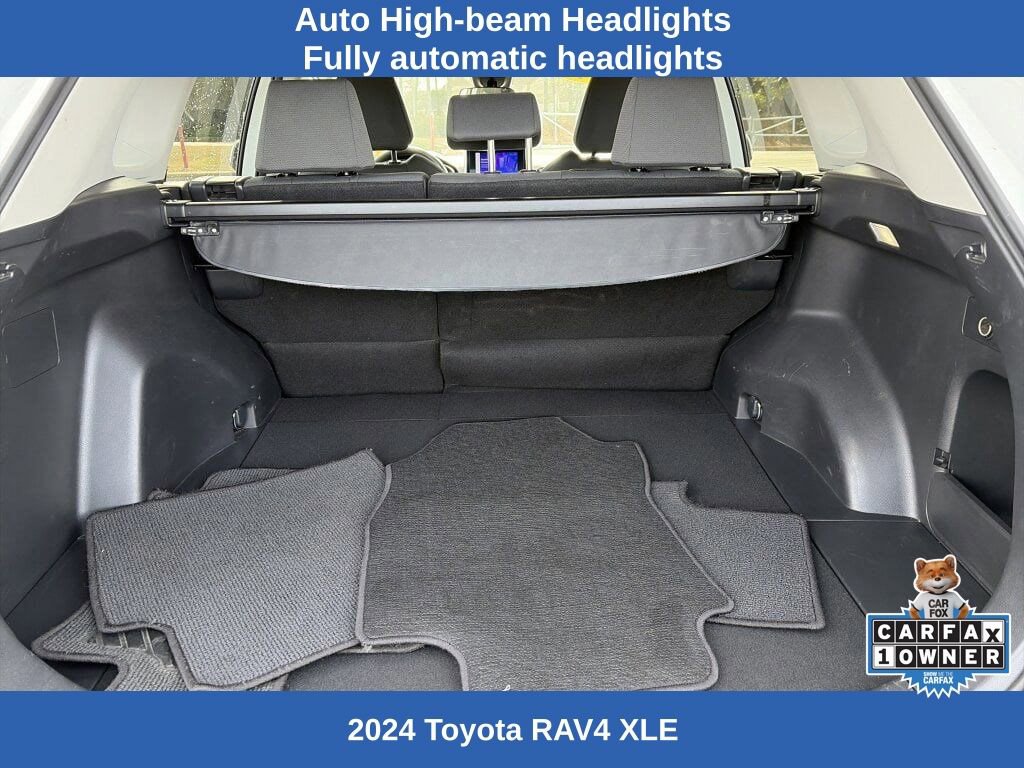 Used 2024 Toyota RAV4 XLE image 10