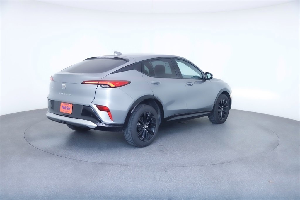 Used 2025 Buick Envista Sport Touring image 7