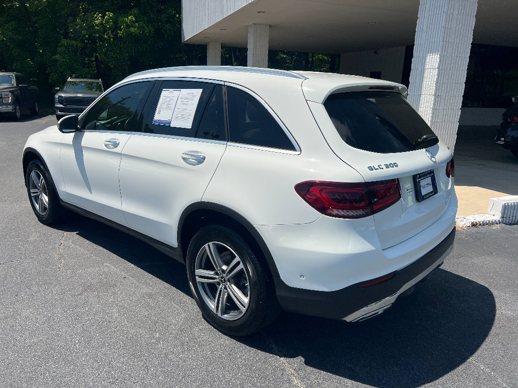 Used 2021 Mercedes-Benz GLC 300 4MATIC w/ Premium Package image 4
