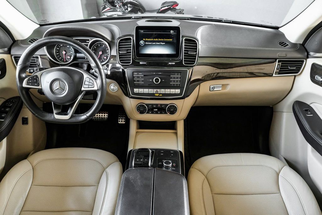 Used 2017 Mercedes-Benz GLE 43 AMG 4MATIC w/ Premium 2 Package image 12