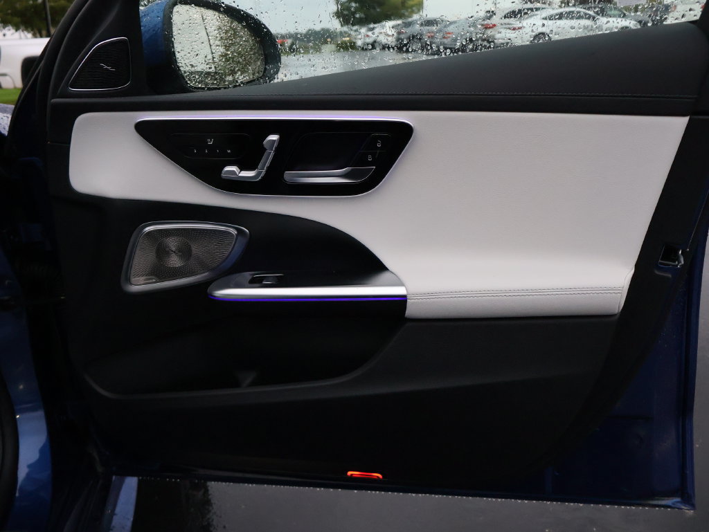 New 2026 Mercedes-Benz C 300 4MATIC Sedan image 11