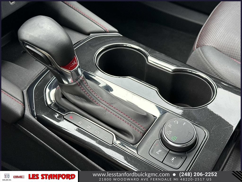 Certified 2025 Chevrolet Blazer RS AWD/4WD image 32