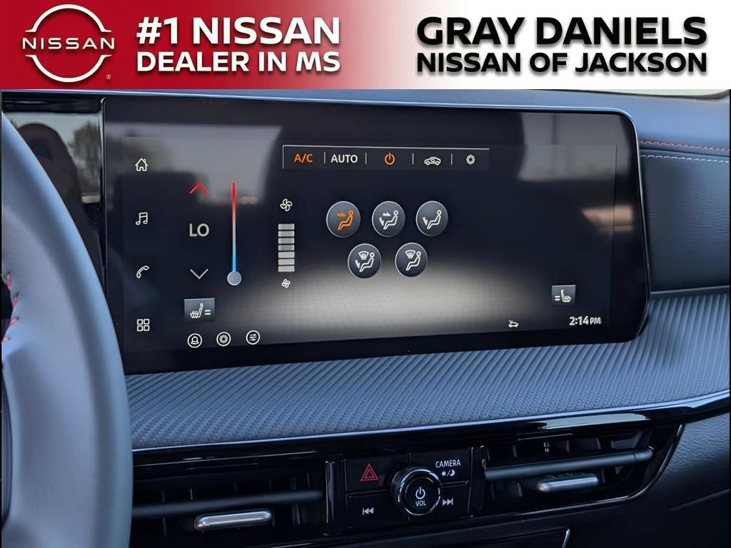 New 2026 Nissan Kicks SR w/ Cold Weather Package FWD image 9