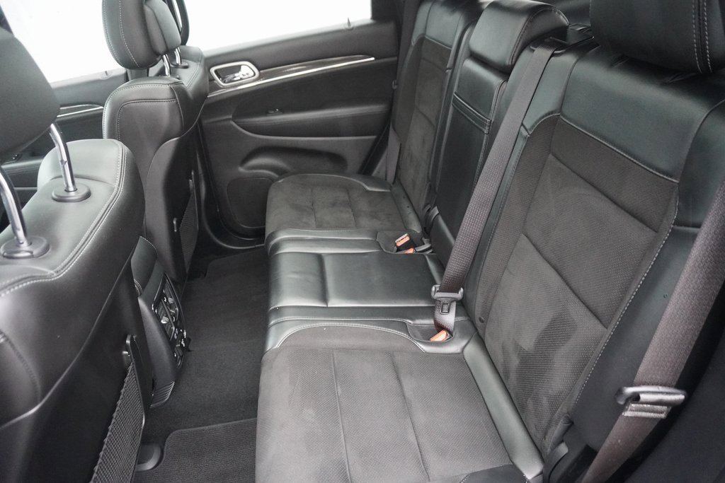 Used 2020 Jeep Grand Cherokee SRT image 27