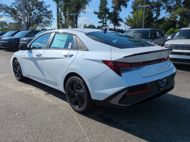New 2026 Hyundai Elantra SEL Sport FWD image 7