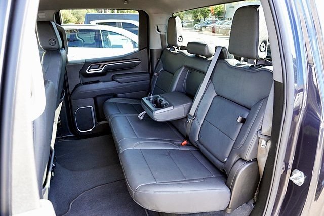 Used 2025 GMC Sierra 1500 SLT AWD/4WD image 28