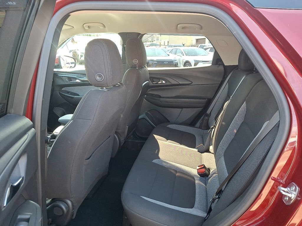Used 2024 Chevrolet TrailBlazer LT w/ Driver Confidence Package image 10