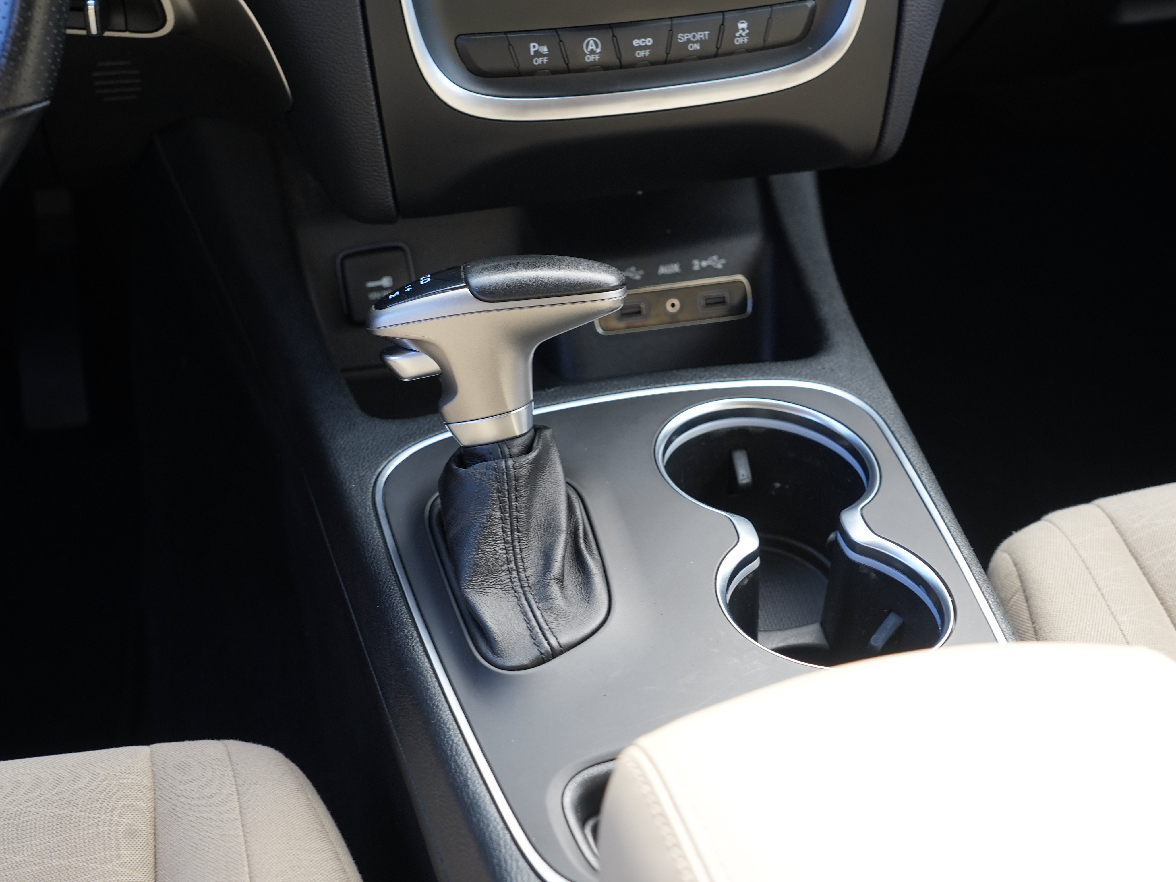 Used 2020 Dodge Durango SXT AWD/4WD image 23