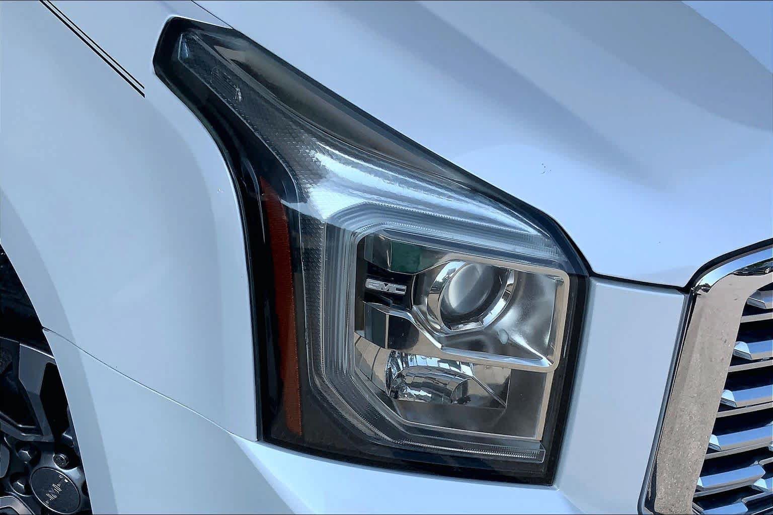 Used 2019 GMC Yukon XL Denali w/ Denali Ultimate Package RWD image 26