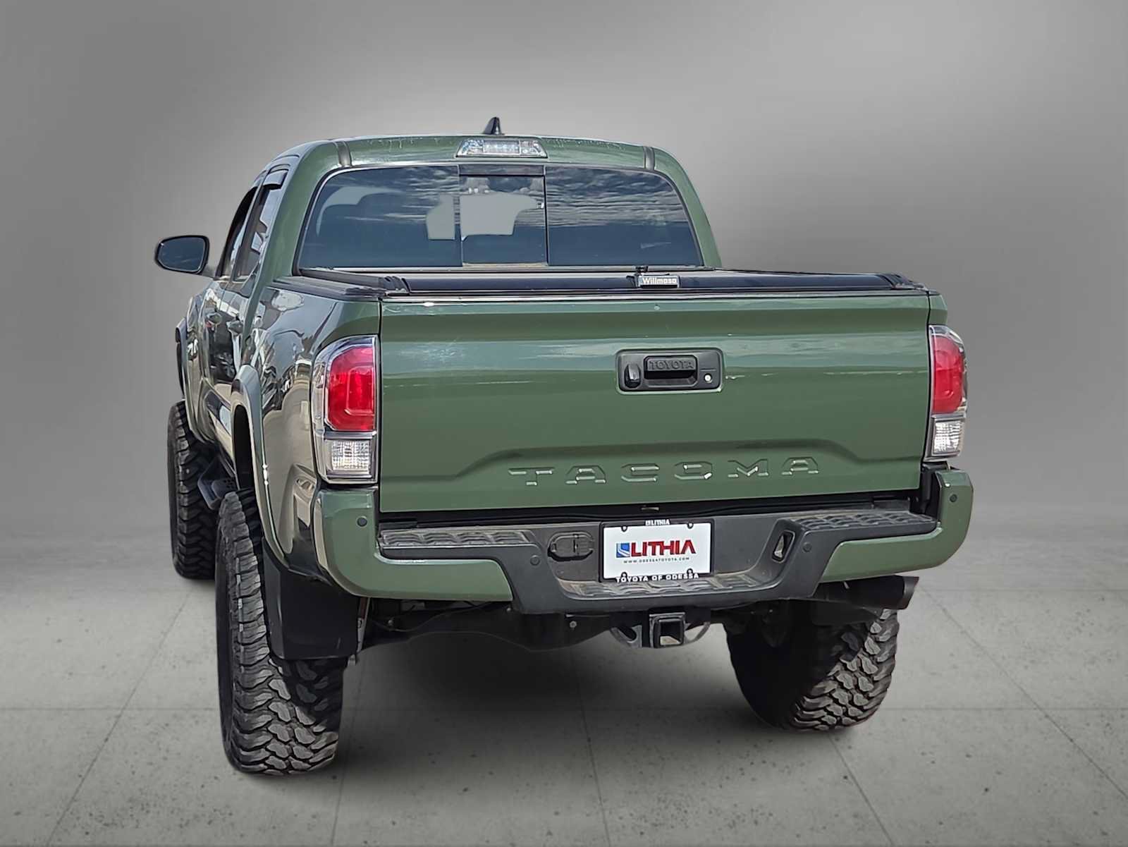 Used 2021 Toyota Tacoma TRD Sport w/ TRD Premium Sport Package RWD image 6