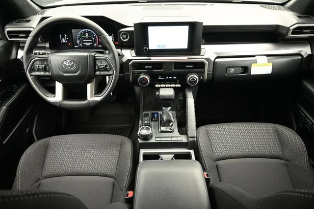 Used 2025 Toyota 4Runner SR5 AWD/4WD image 10