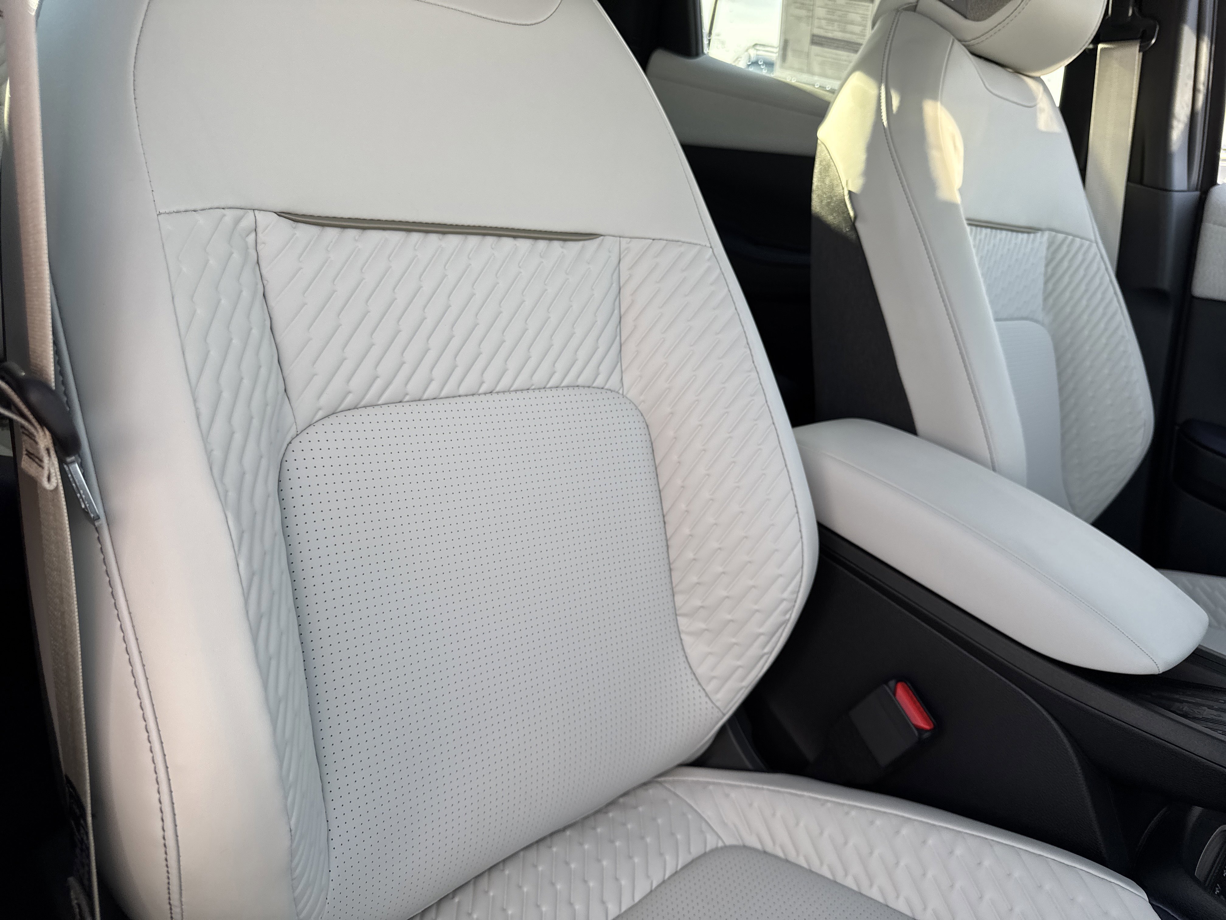 New 2026 Nissan Leaf Platinum+ w/ Cargo Package (Platinum+) image 22