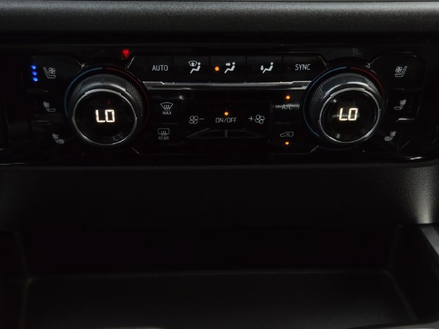 Used 2024 Chevrolet Silverado 1500 LTZ w/ Technology Package AWD/4WD image 17