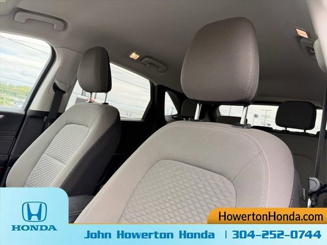 Used 2022 Ford Escape SE w/ Cold Weather Package AWD/4WD image 13