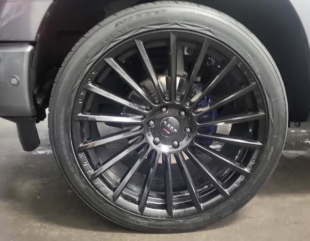 Used 2021 Ford F150 Limited image 7