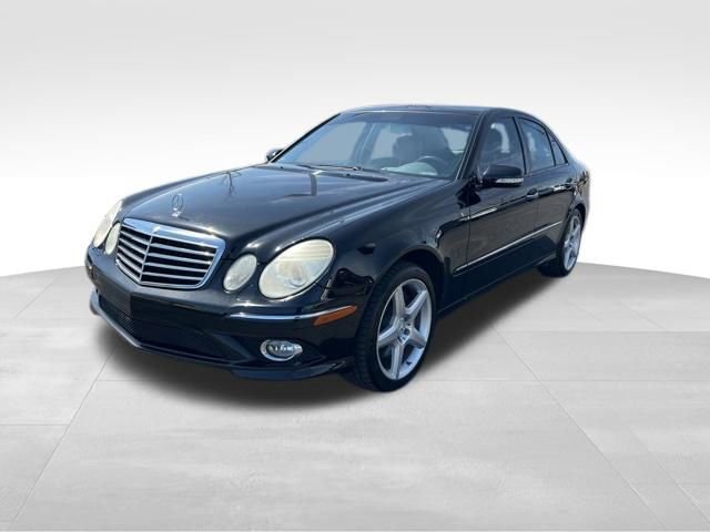 Used 2009 Mercedes-Benz E 350 4MATIC Sedan image 3
