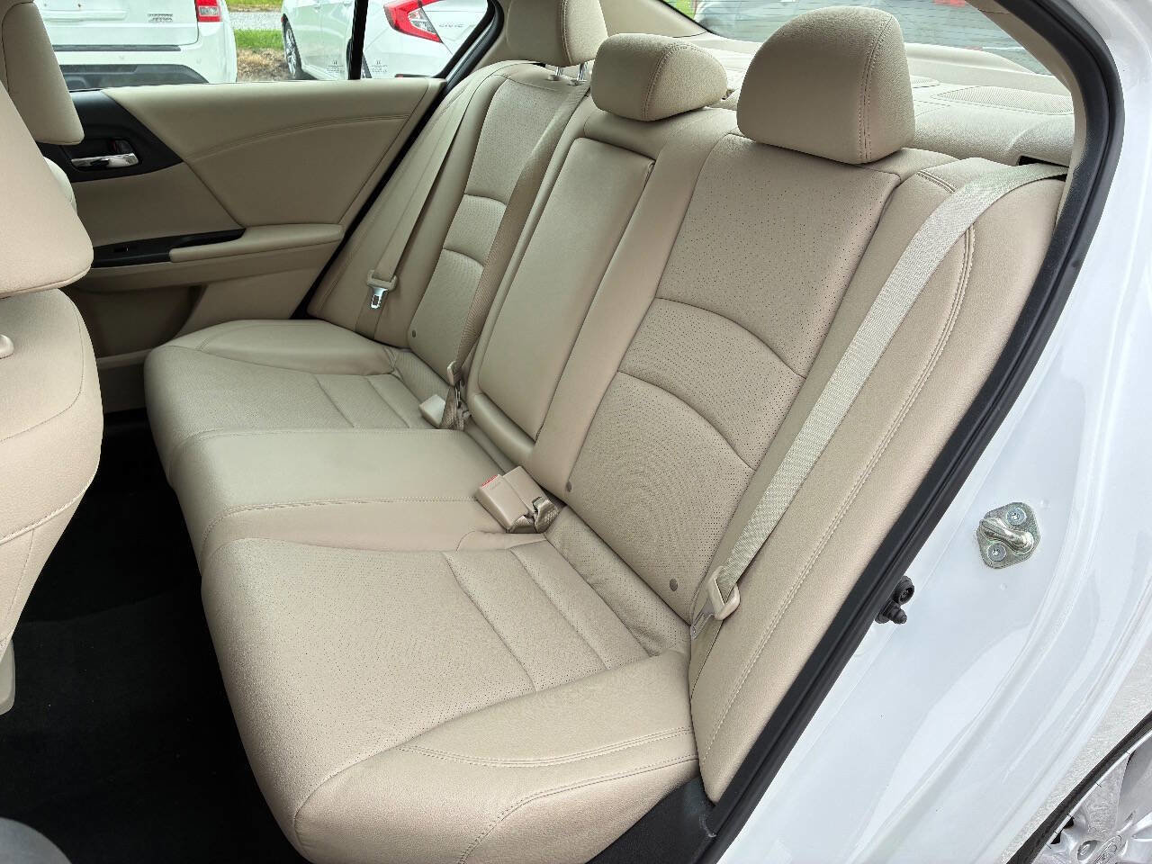 Used 2015 Honda Accord EX-L image 20