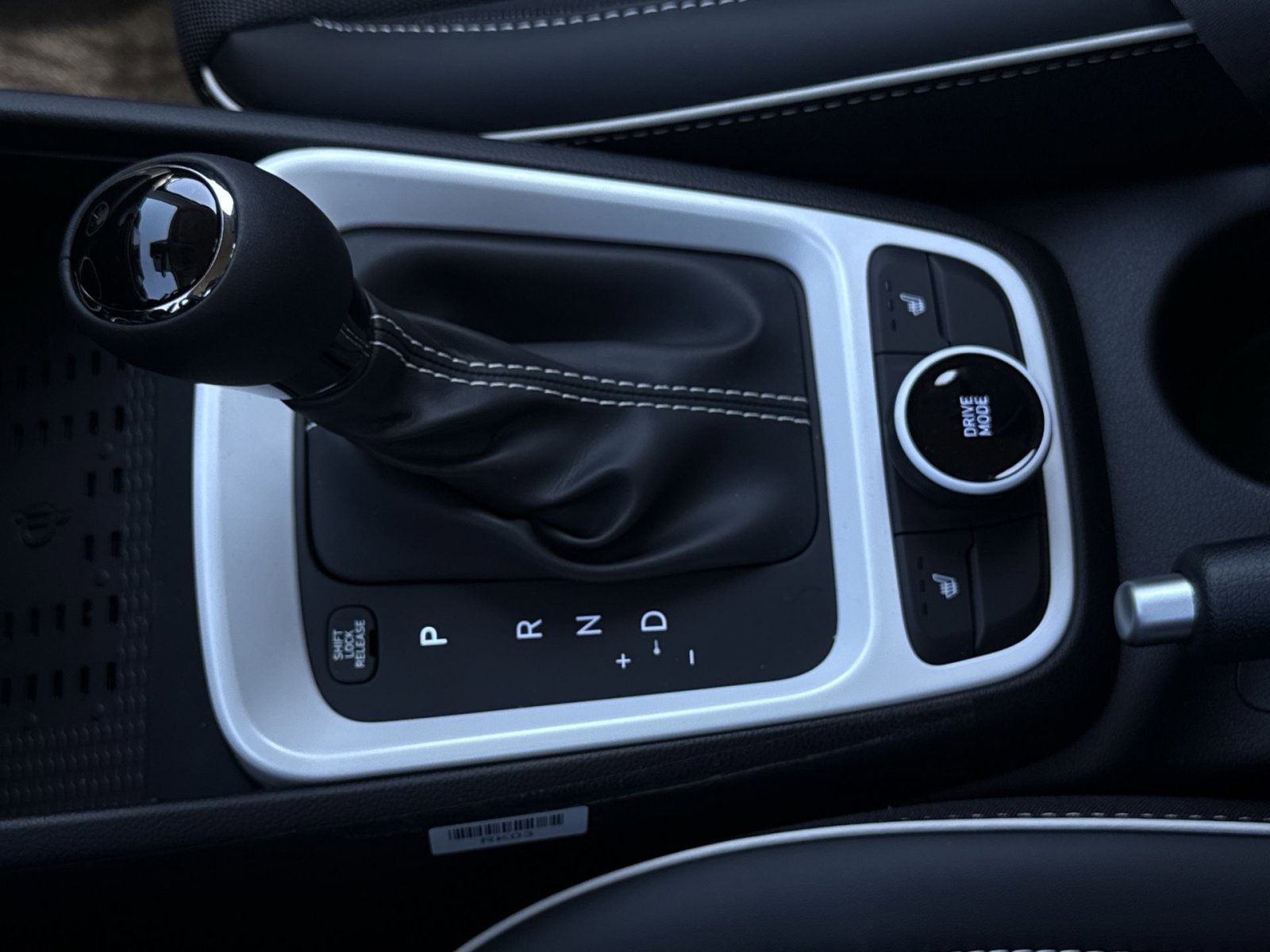 New 2026 Hyundai Venue SEL FWD image 22
