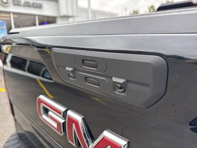 Used 2022 GMC Sierra 1500 Elevation image 32