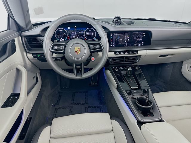 Used 2025 Porsche 911 Carrera RWD image 23