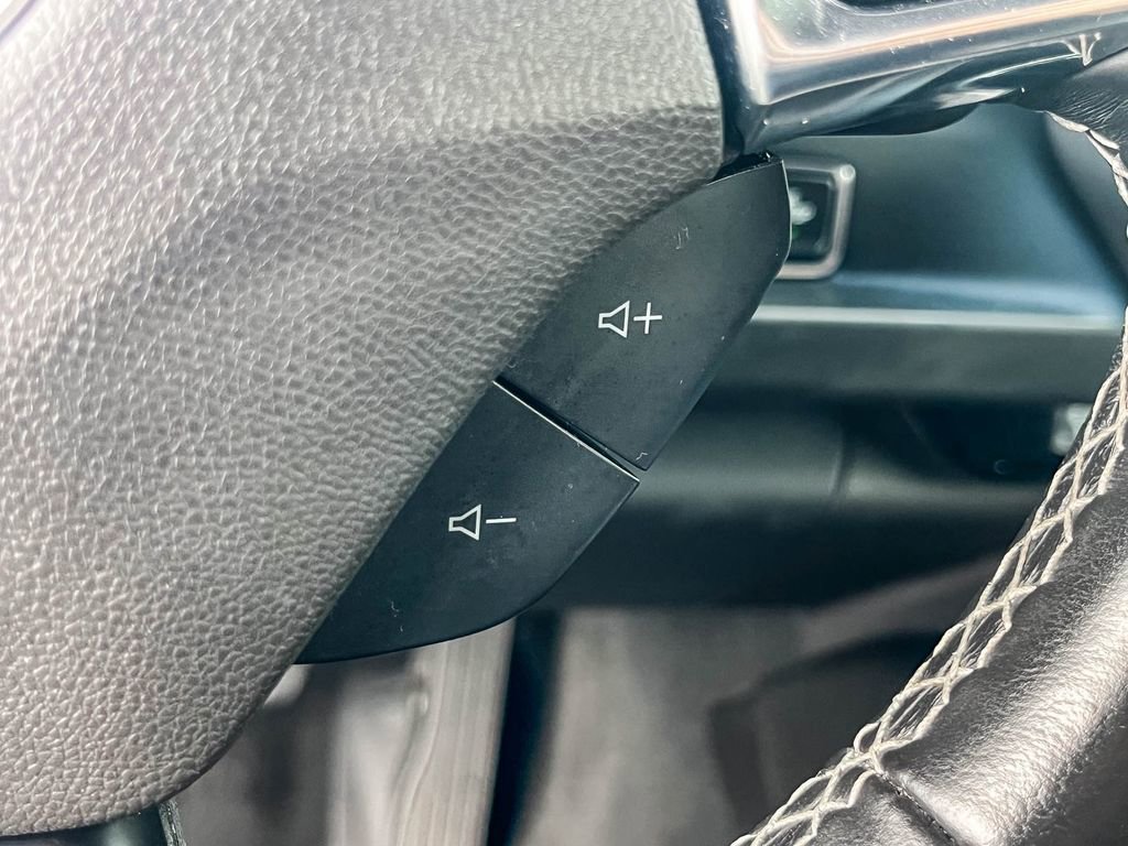 Used 2024 Chevrolet Camaro LT image 31