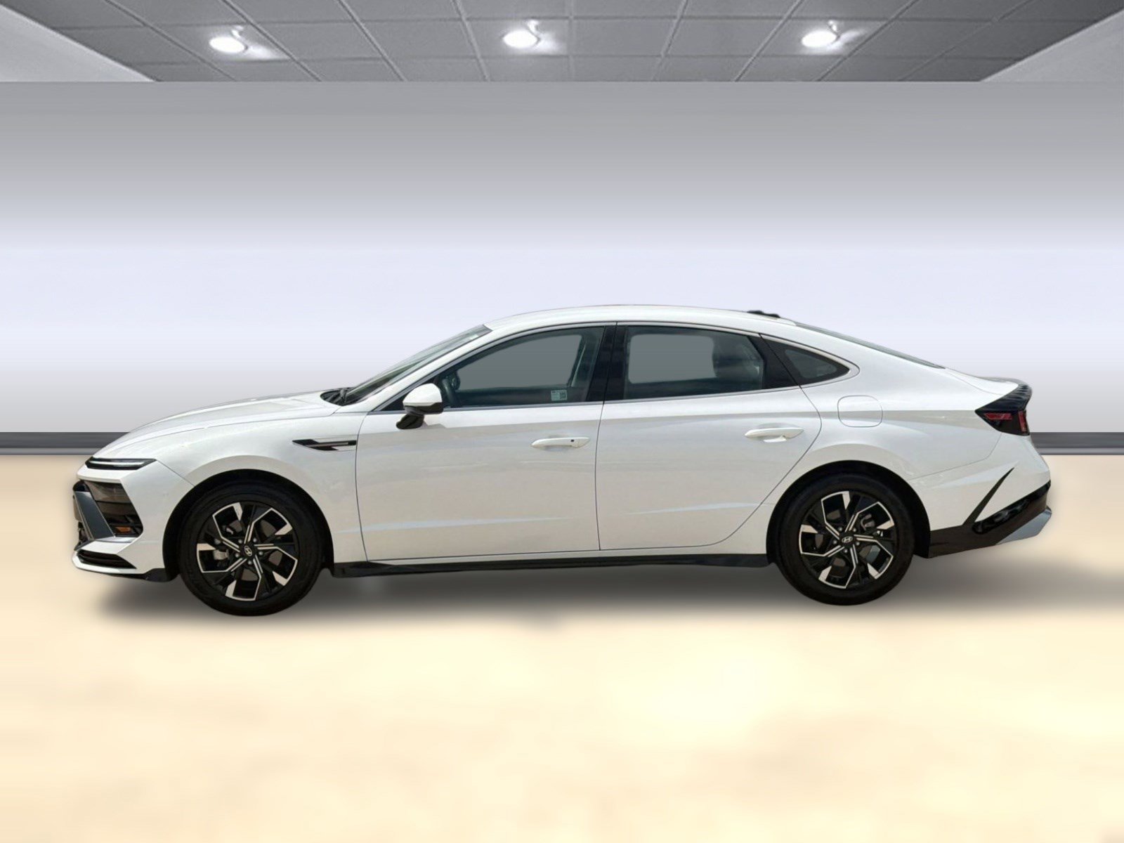 Used 2025 Hyundai Sonata SEL image 2