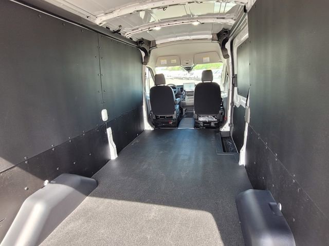 New 2026 Ford Transit 250 148 Medium Roof w/ Load Area Protection Package RWD image 6