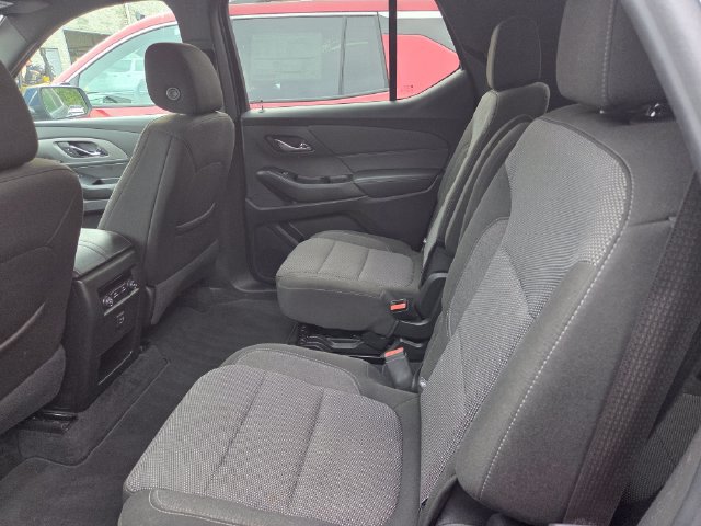 Used 2023 Chevrolet Traverse LT AWD/4WD image 11