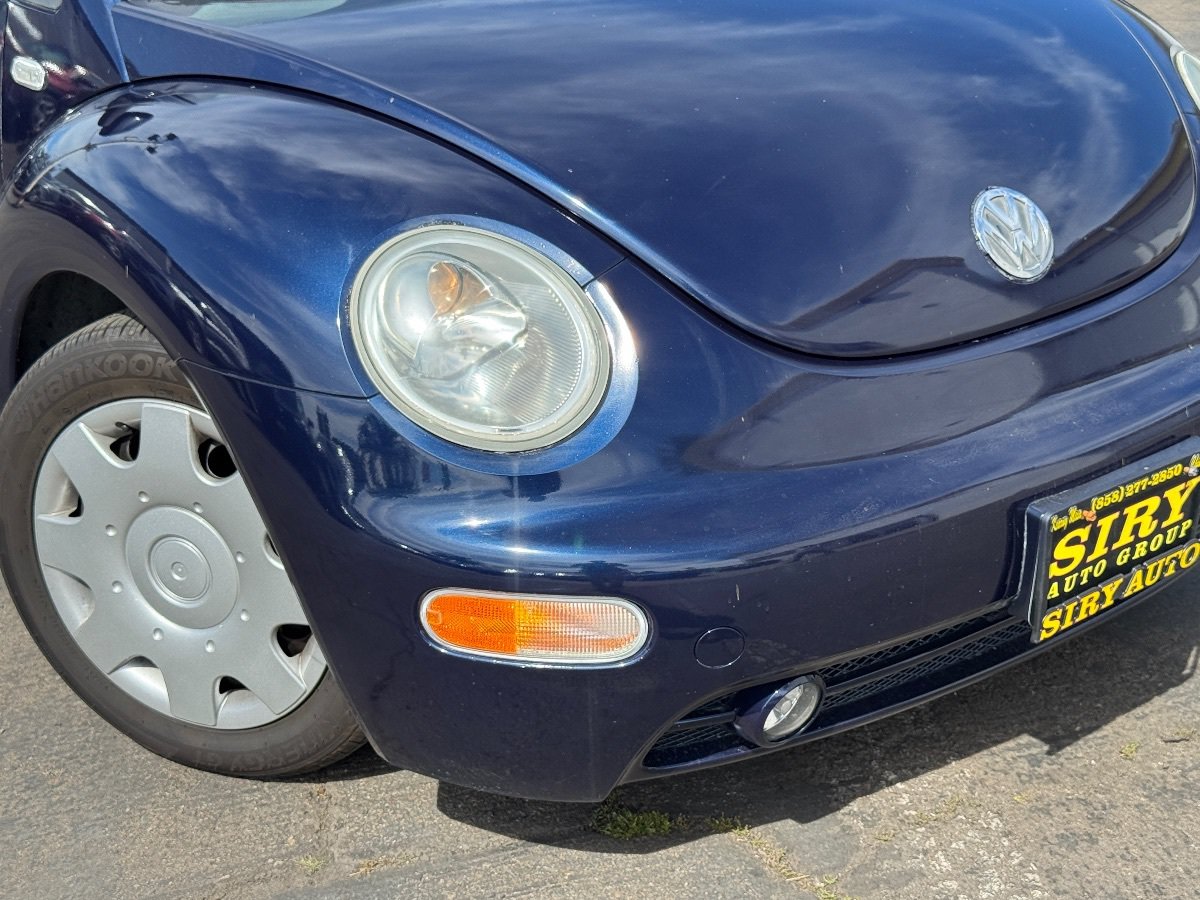 Used 1999 Volkswagen Beetle GLS FWD image 3