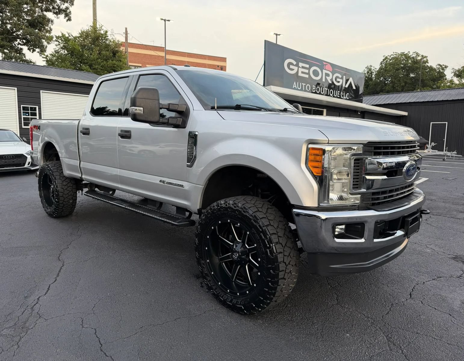 Used 2017 Ford F250 XLT w/ XLT Value Package AWD/4WD image 7