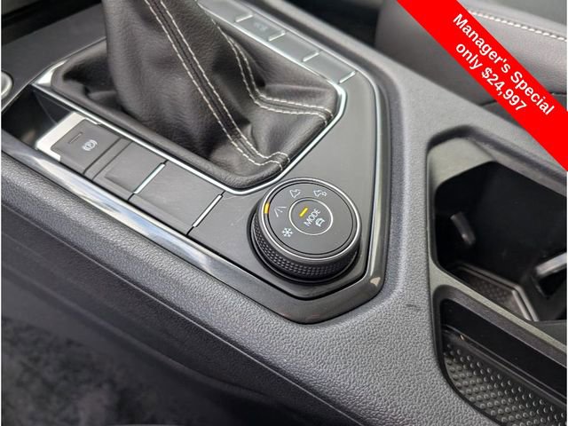 Used 2024 Volkswagen Tiguan SE image 24