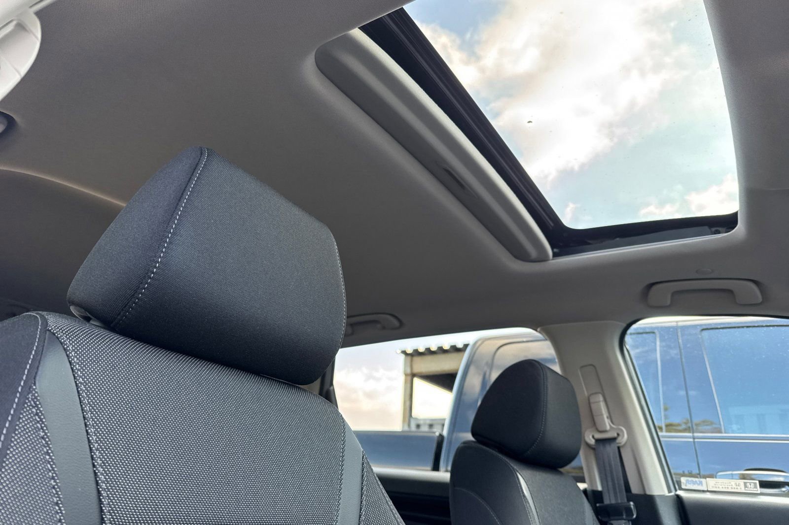 Used 2023 Honda CR-V EX image 17