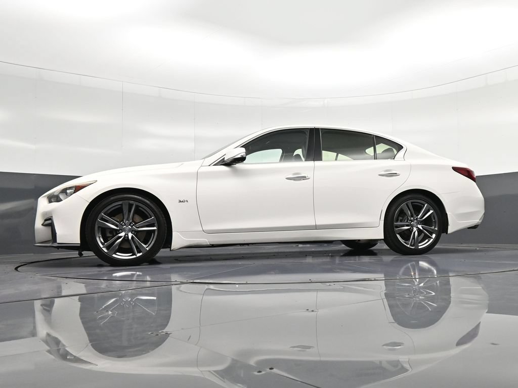 Used 2019 INFINITI Q50 Signature Edition w/ Cargo Package (L96) RWD image 31