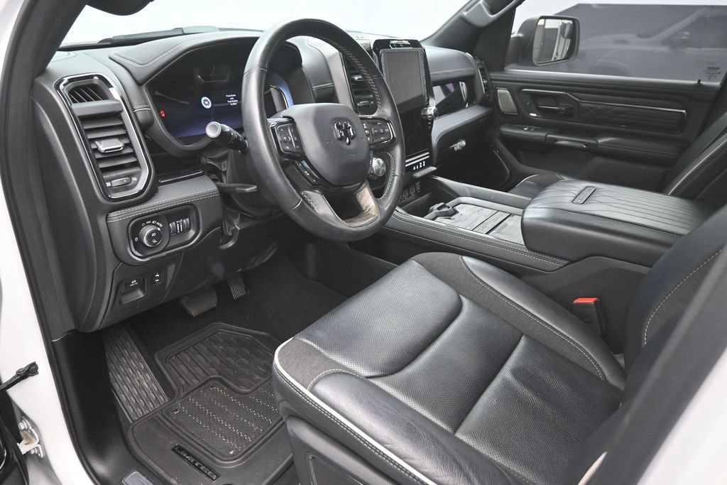 Used 2025 RAM 1500 Limited AWD/4WD image 19