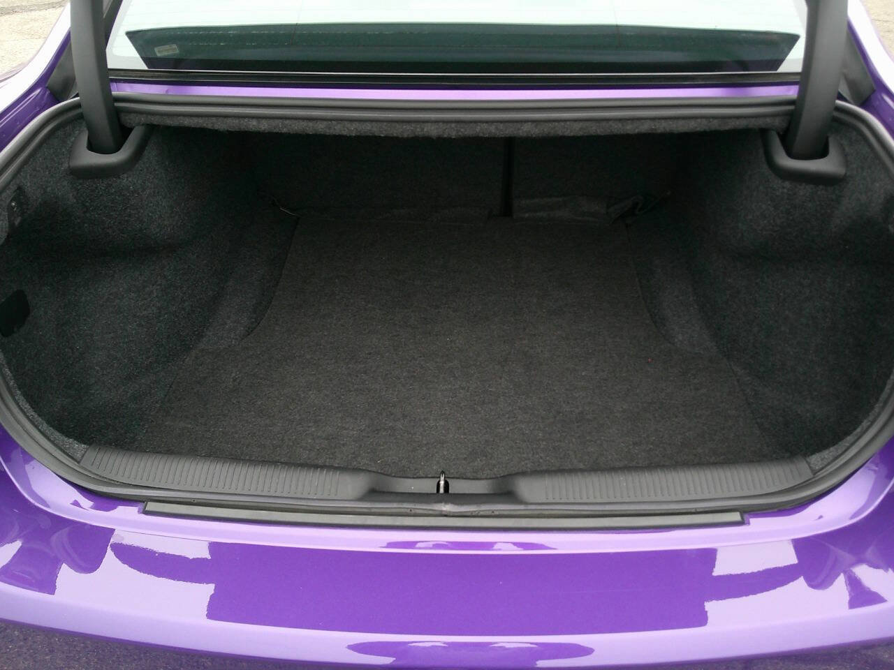 Used 2018 Dodge Charger R/T image 21