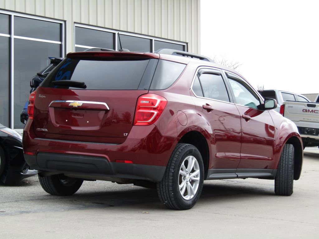 Used 2017 Chevrolet Equinox LT w/ Convenience Package image 3