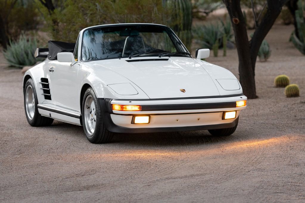 Used 1989 Porsche 911 Turbo image 11