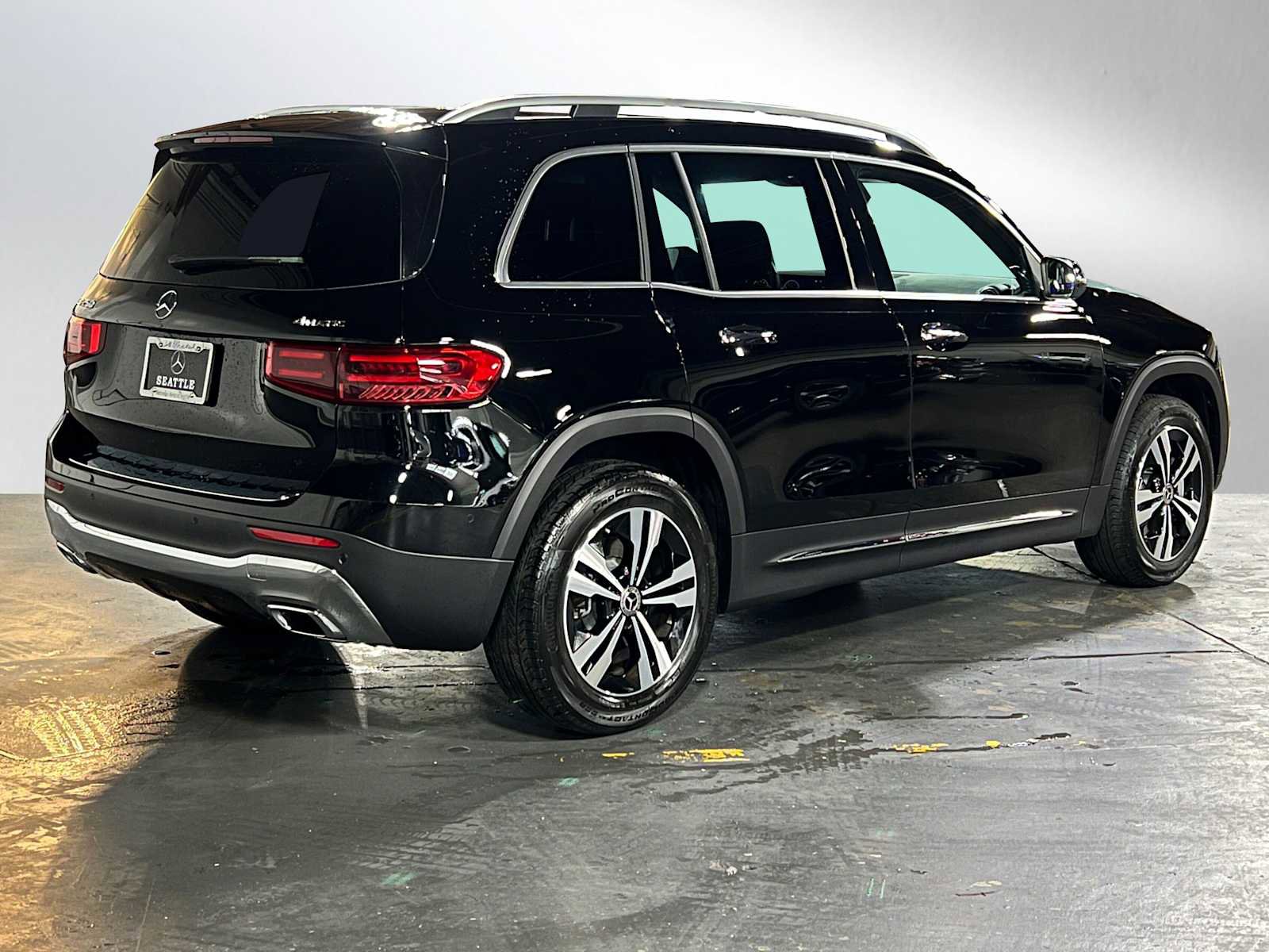 Certified 2025 Mercedes-Benz GLB 250 4MATIC image 3