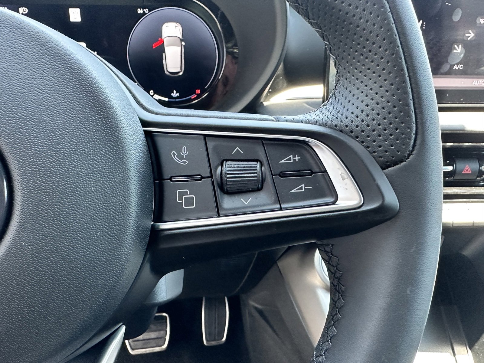 New 2023 Dodge Hornet GT w/ Track Pack image 14