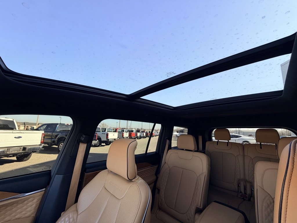 Used 2023 Jeep Grand Cherokee L Summit image 20