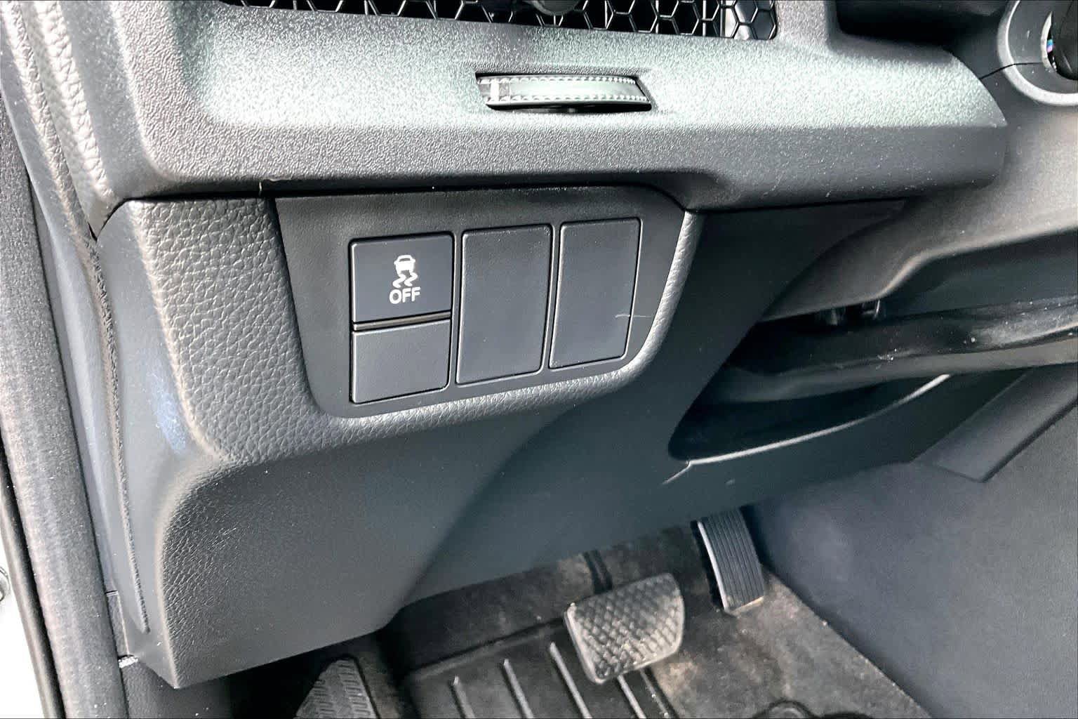 Used 2024 Honda CR-V LX image 32