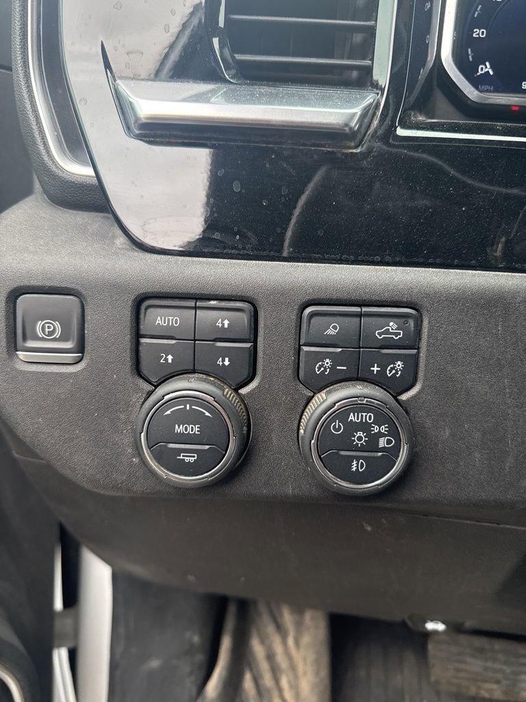 Used 2023 Chevrolet Silverado 1500 LTZ image 16