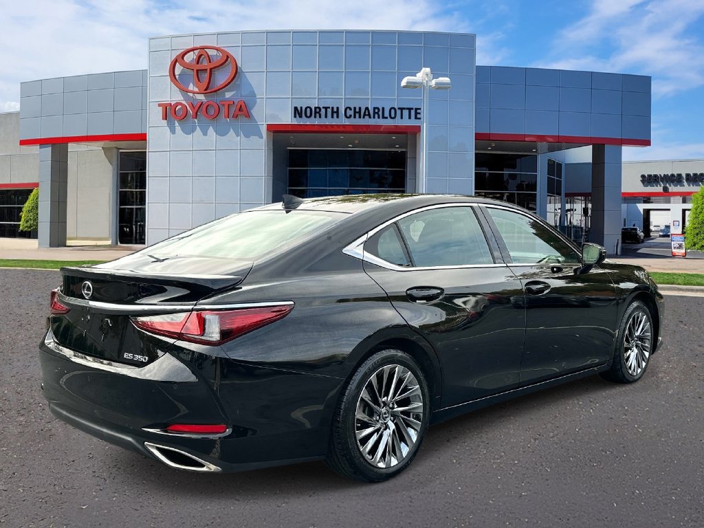 Used 2024 Lexus ES 350 Ultra Luxury w/ Accessory Package (Z2) FWD image 8