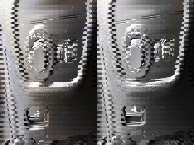 Used 2022 Jeep Grand Cherokee Laredo w/ Luxury Tech Group I image 20