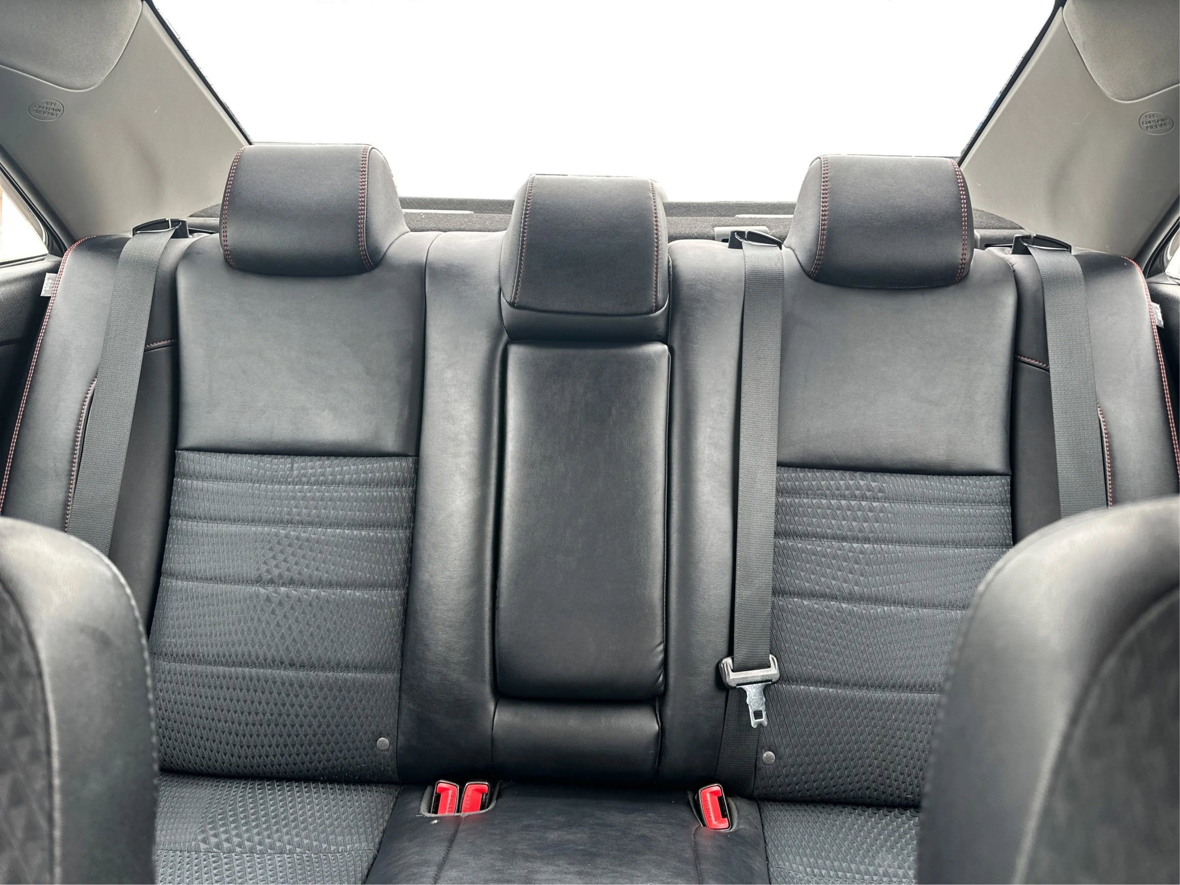 Used 2015 Toyota Camry SE image 12