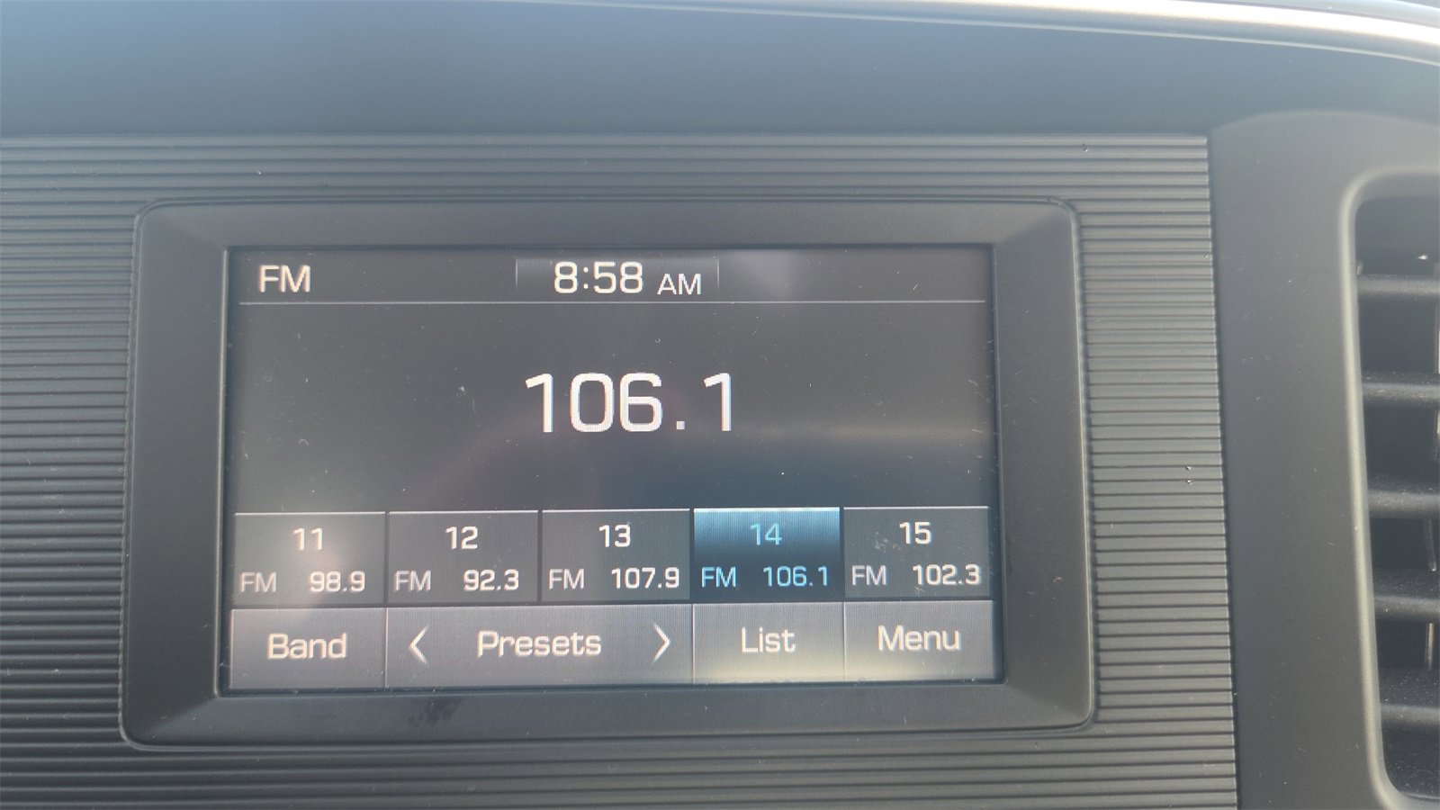 Used 2019 Hyundai Elantra SE image 10