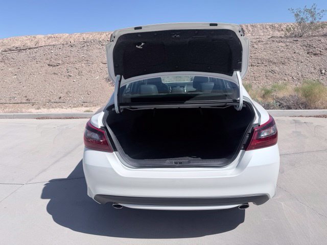 Used 2018 Nissan Altima 2.5 SR w/ SR Midnight Edition FWD image 33